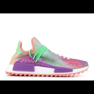 Pharrell Williams HU Holi